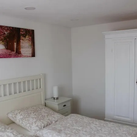 Fritsch Haeusel Дом отдыха Нойштадт-ан-дер-Вайнштрасе